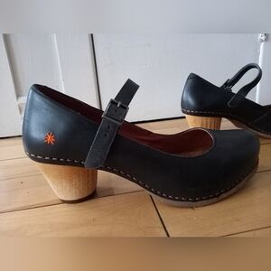 The Art Company shoes with wooden heels, size 39 (EU), black